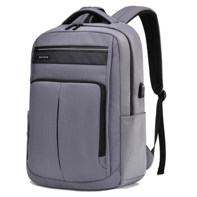 黒い革ラップトップ袋を満たす15.6inchビジネス ラップトップのバックパックUSB